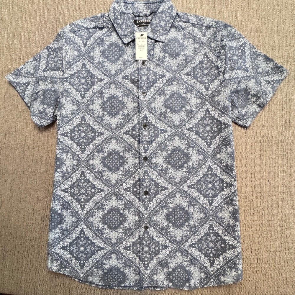 Express Mens Blue White Paisley Bandana Print Short Sleeve Button Down Shirt S